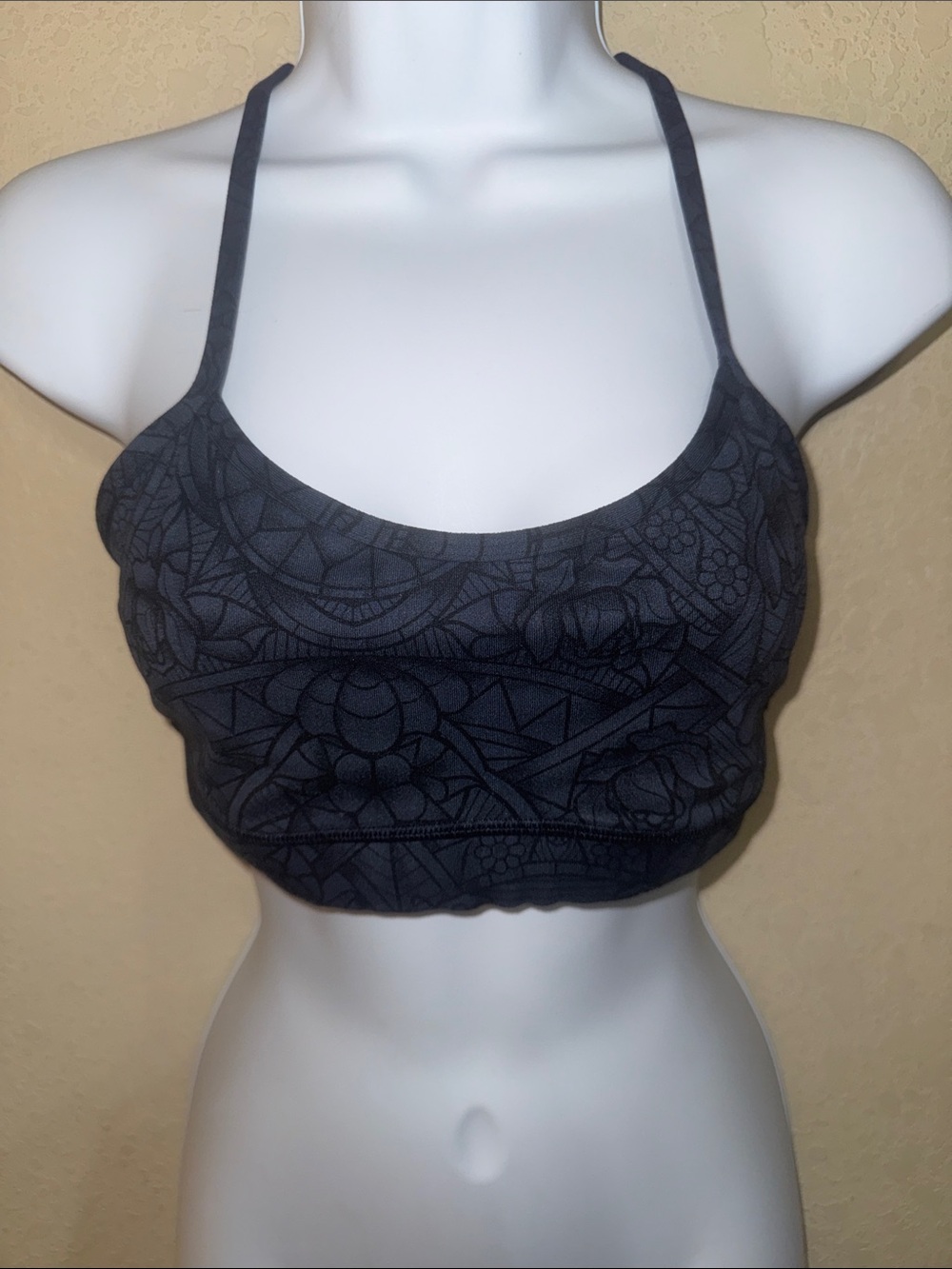 lululemon athletica flow Y Patterned Strappy Sports Bra